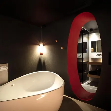מלון The Black Boutique -- Turistea 4*