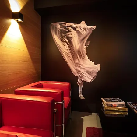 The Black Boutique -- Turistea فندق