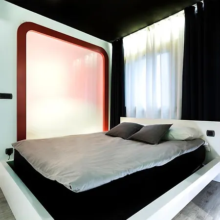 Отель Zrooms&suites Boutique Сарагоса