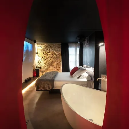The Black Boutique -- Turistea سرقسطة