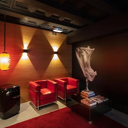 Otel Zrooms&suites Boutique 4*