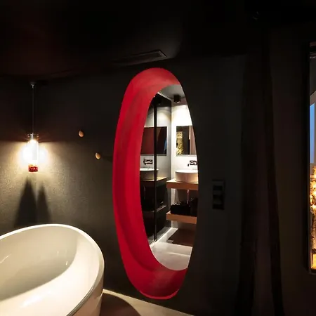 The Black Boutique -- Turistea 4* סרגוסה