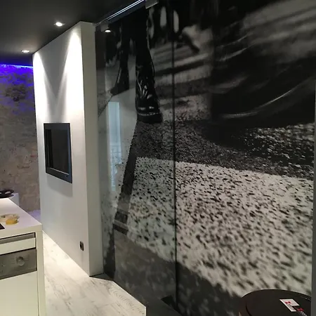Отель Zrooms&suites Boutique 4*