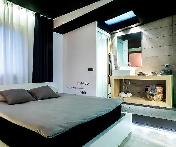 Zrooms&suites Boutique Hotel